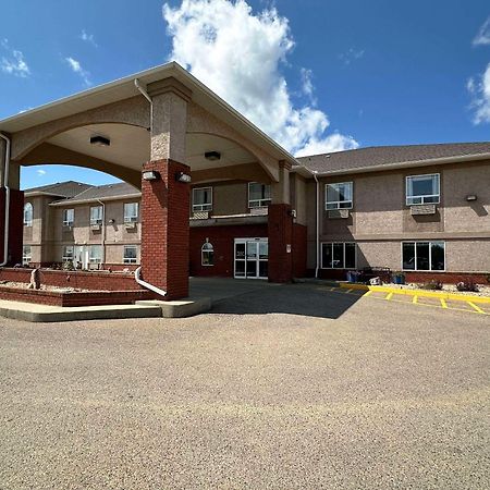 Отель Clarion Pointe Rimbey Экстерьер фото