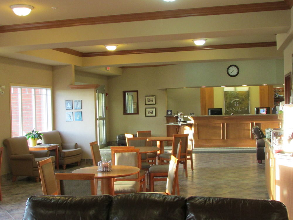Отель Clarion Pointe Rimbey Экстерьер фото